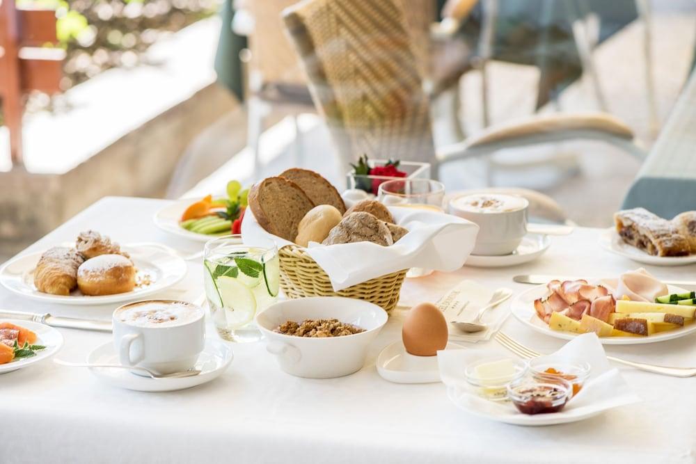 ברסאנונה Dominik Alpine City Wellness Hotel - Adults Only מראה חיצוני תמונה
